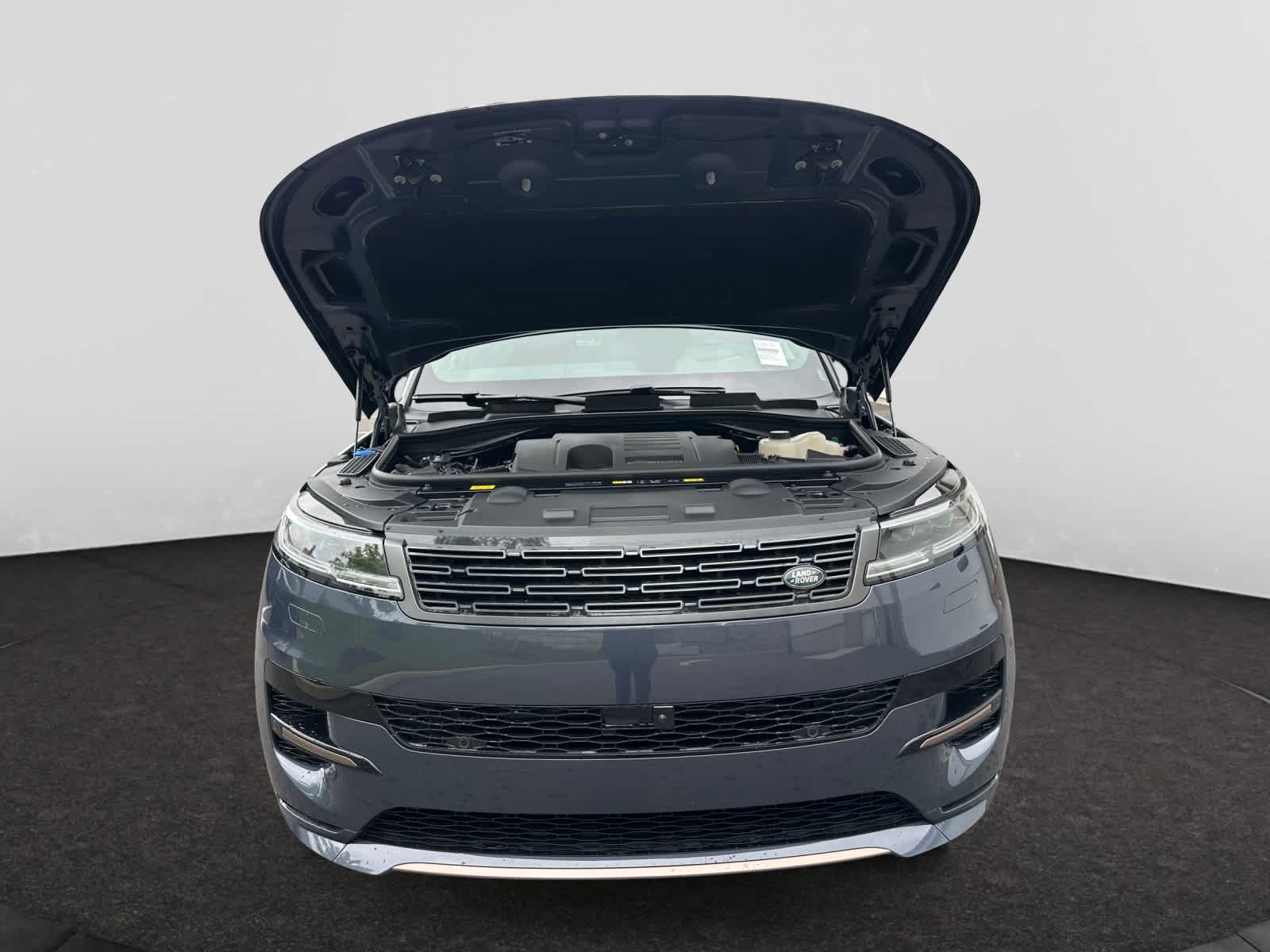 new 2025 Land Rover Range Rover Sport car, priced at $108,445