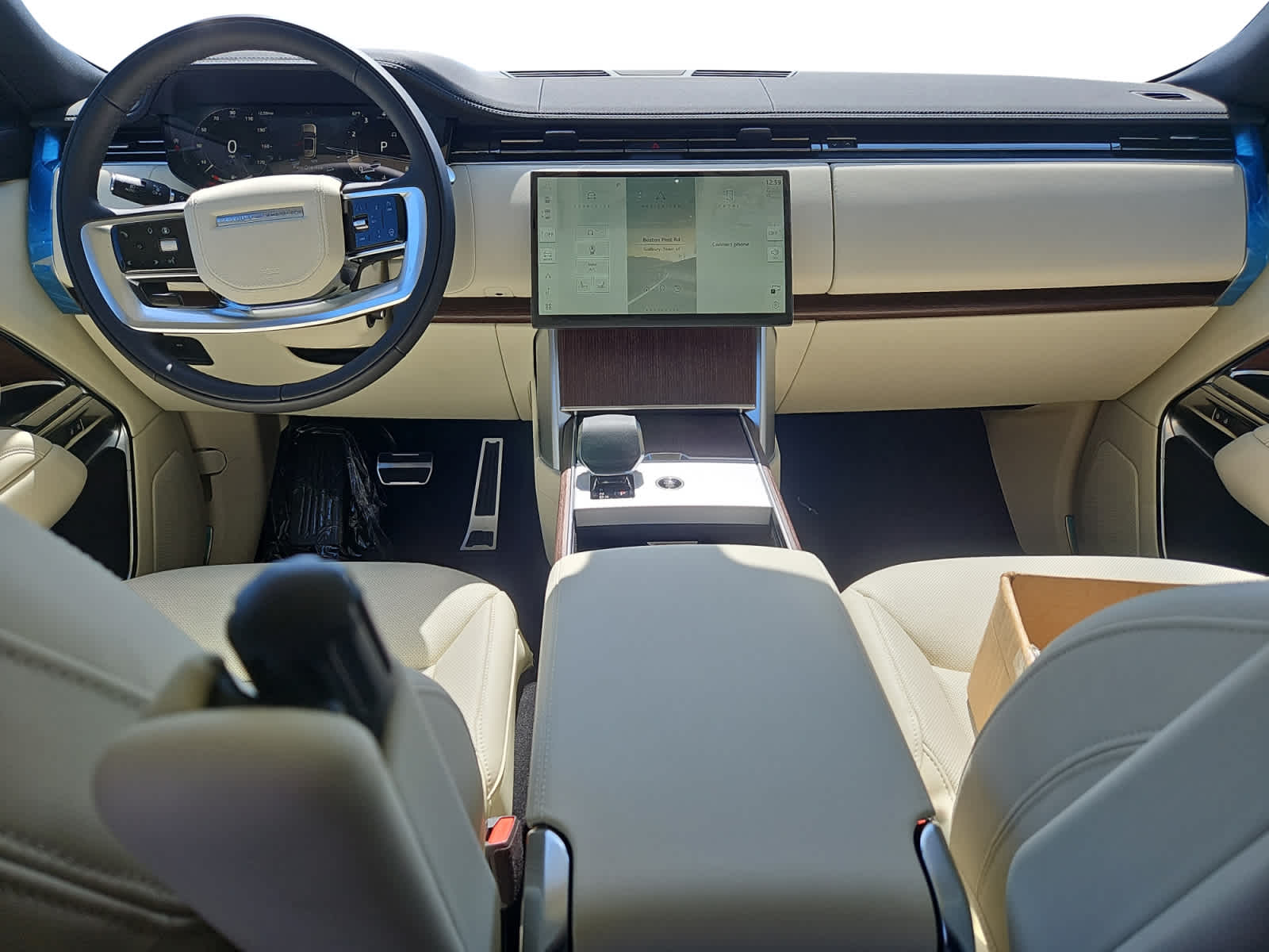 new 2025 Land Rover Range Rover car, priced at $146,655