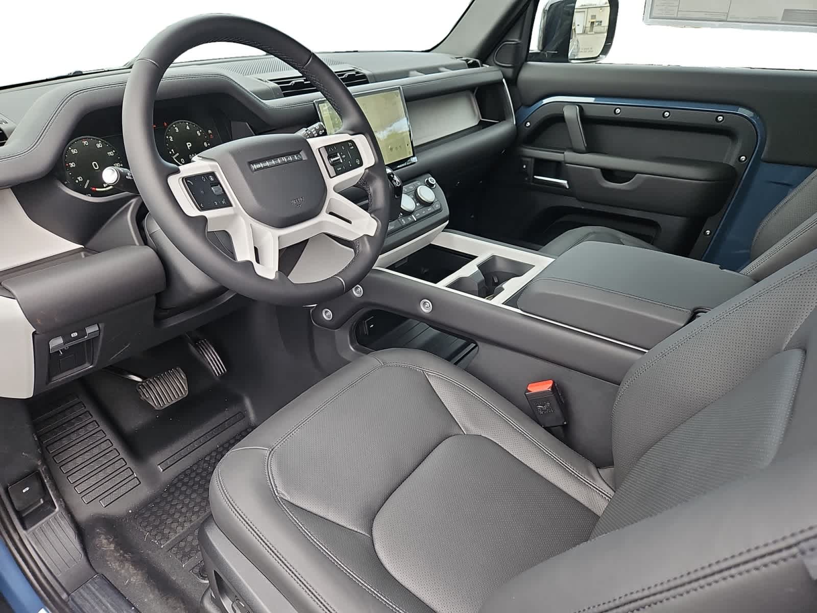 new 2025 Land Rover Defender 90 car, priced at $79,218