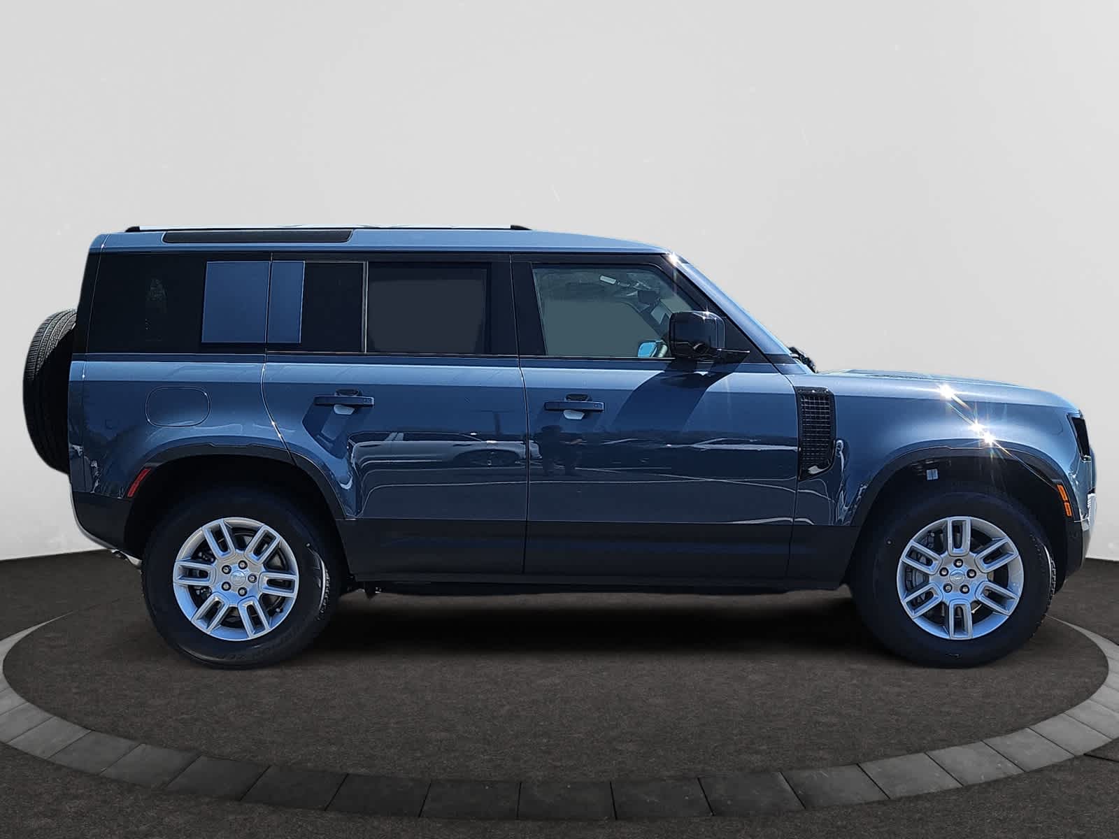 new 2025 Land Rover Defender 110 car, priced at $69,268