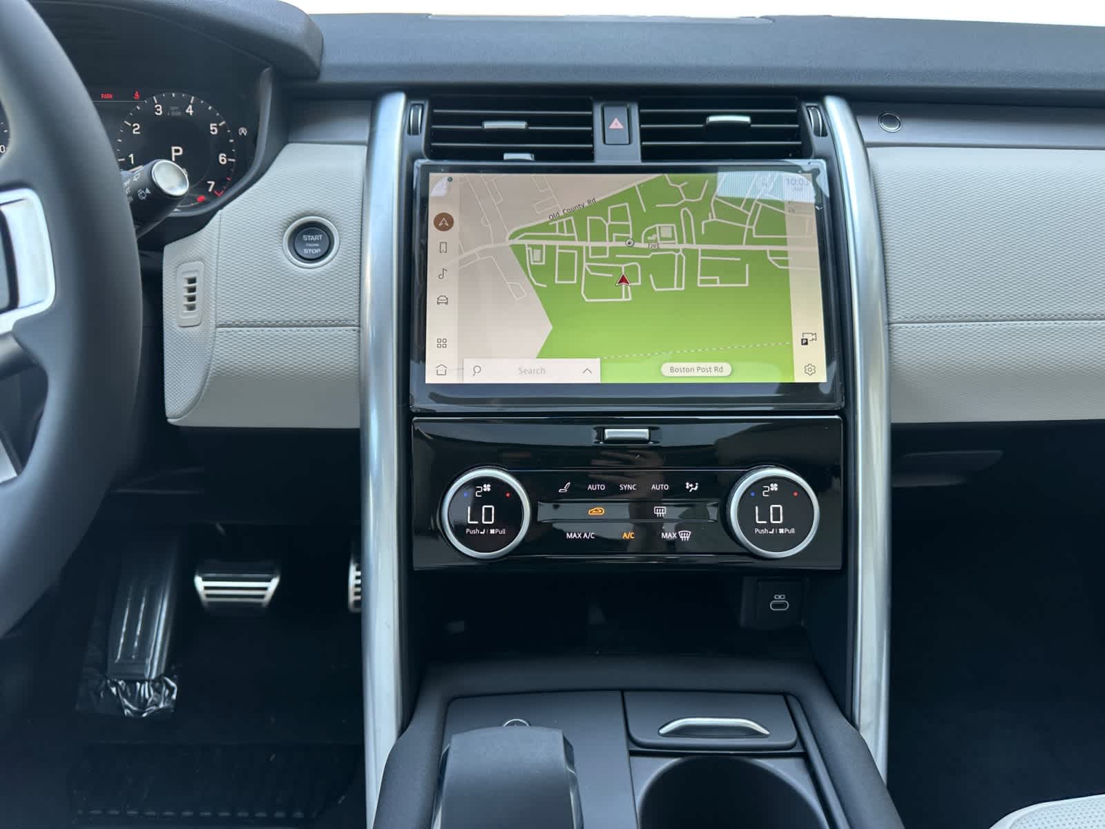 new 2025 Land Rover Discovery car, priced at $77,443