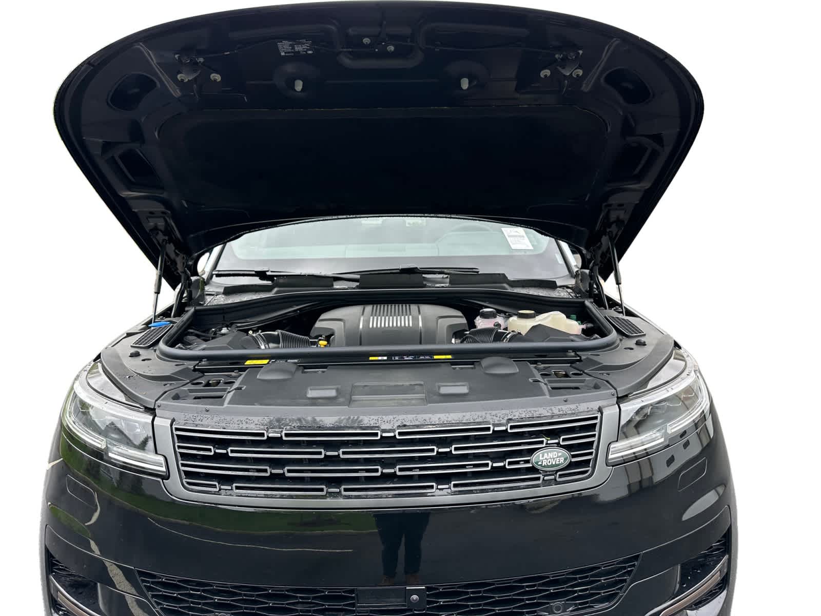 new 2025 Land Rover Range Rover Sport car, priced at $121,905