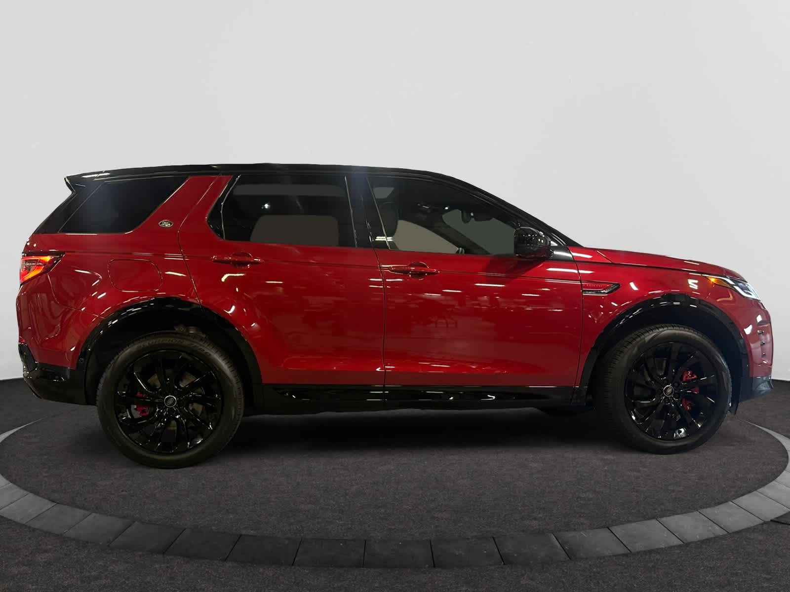 new 2025 Land Rover Discovery Sport car, priced at $61,168