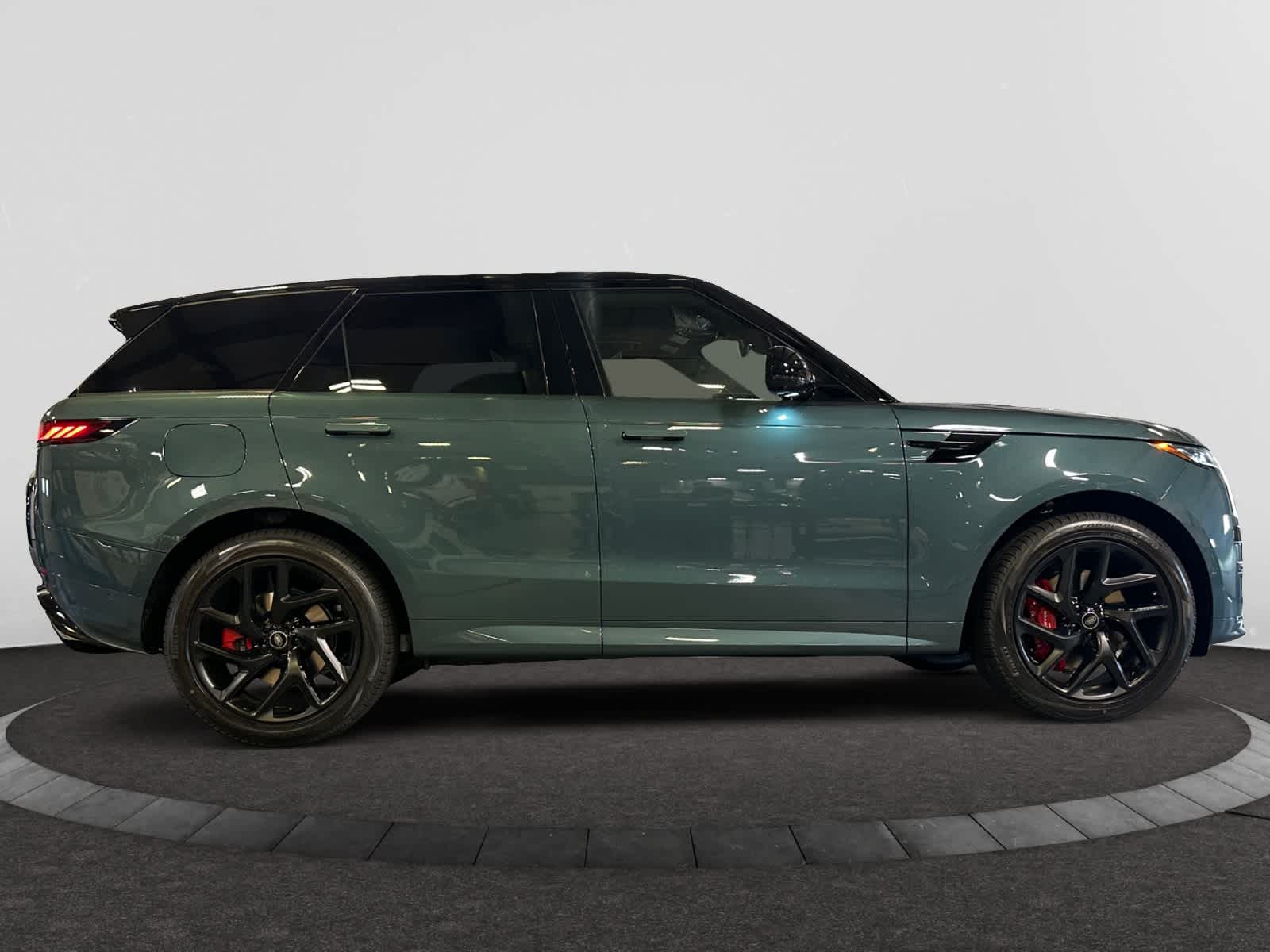 new 2025 Land Rover Range Rover Sport car, priced at $105,765