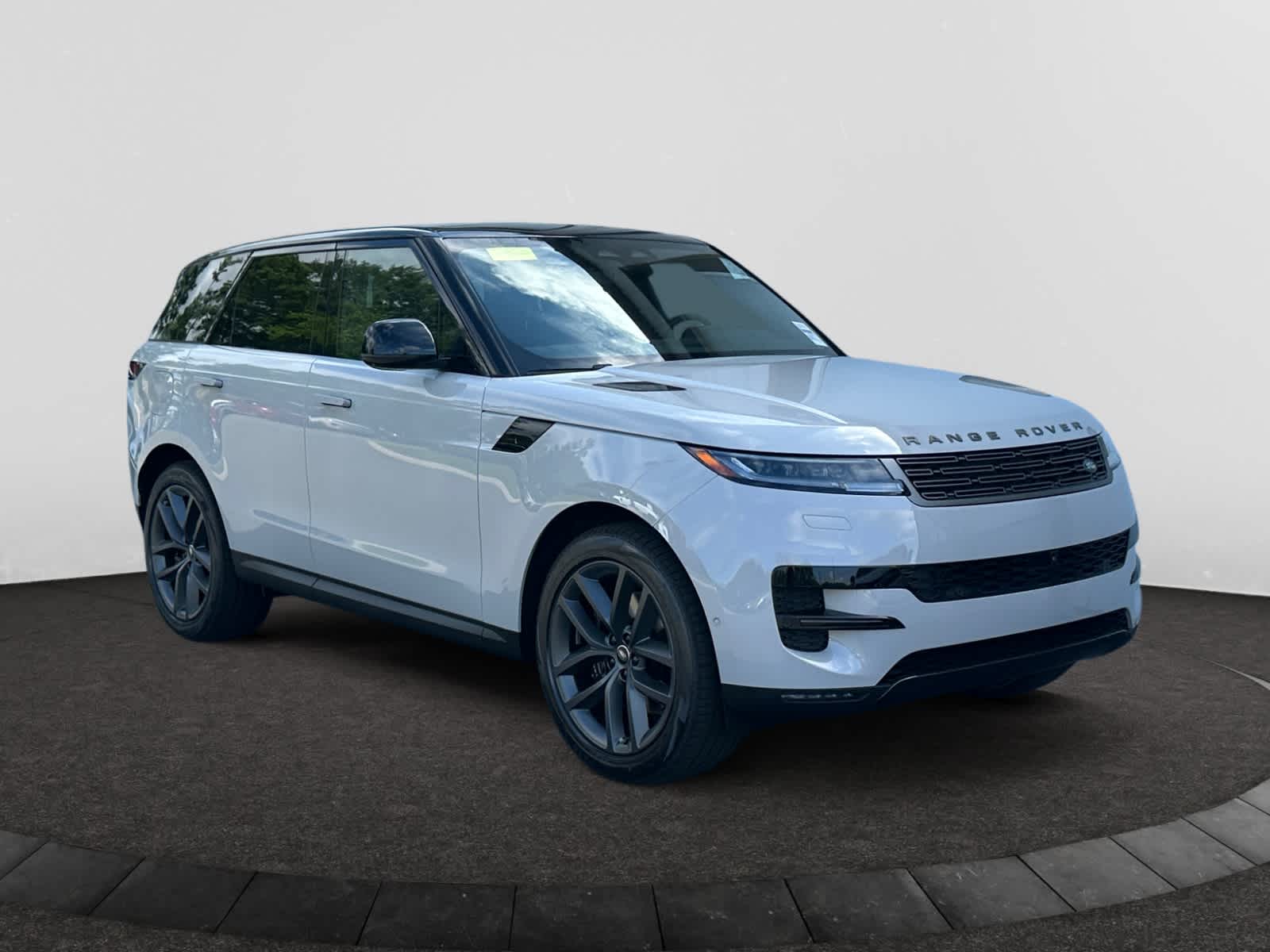new 2025 Land Rover Range Rover Sport car, priced at $95,515