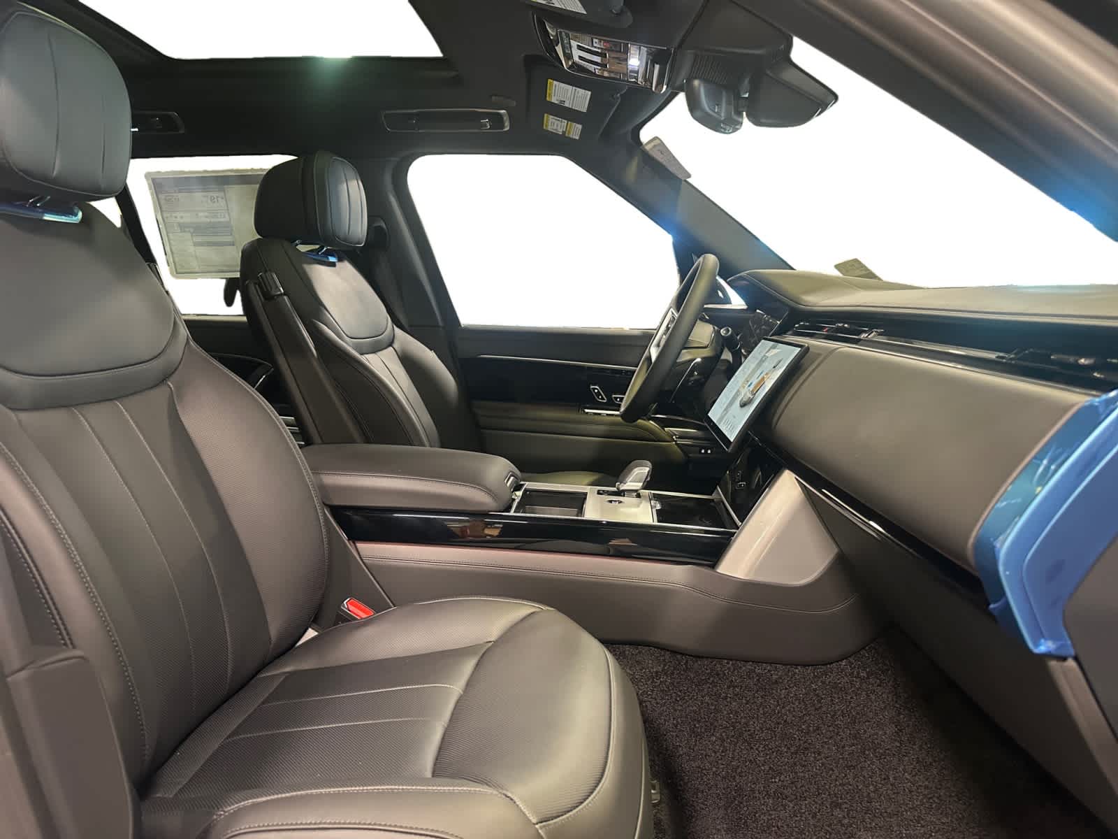 new 2025 Land Rover Range Rover car, priced at $155,610