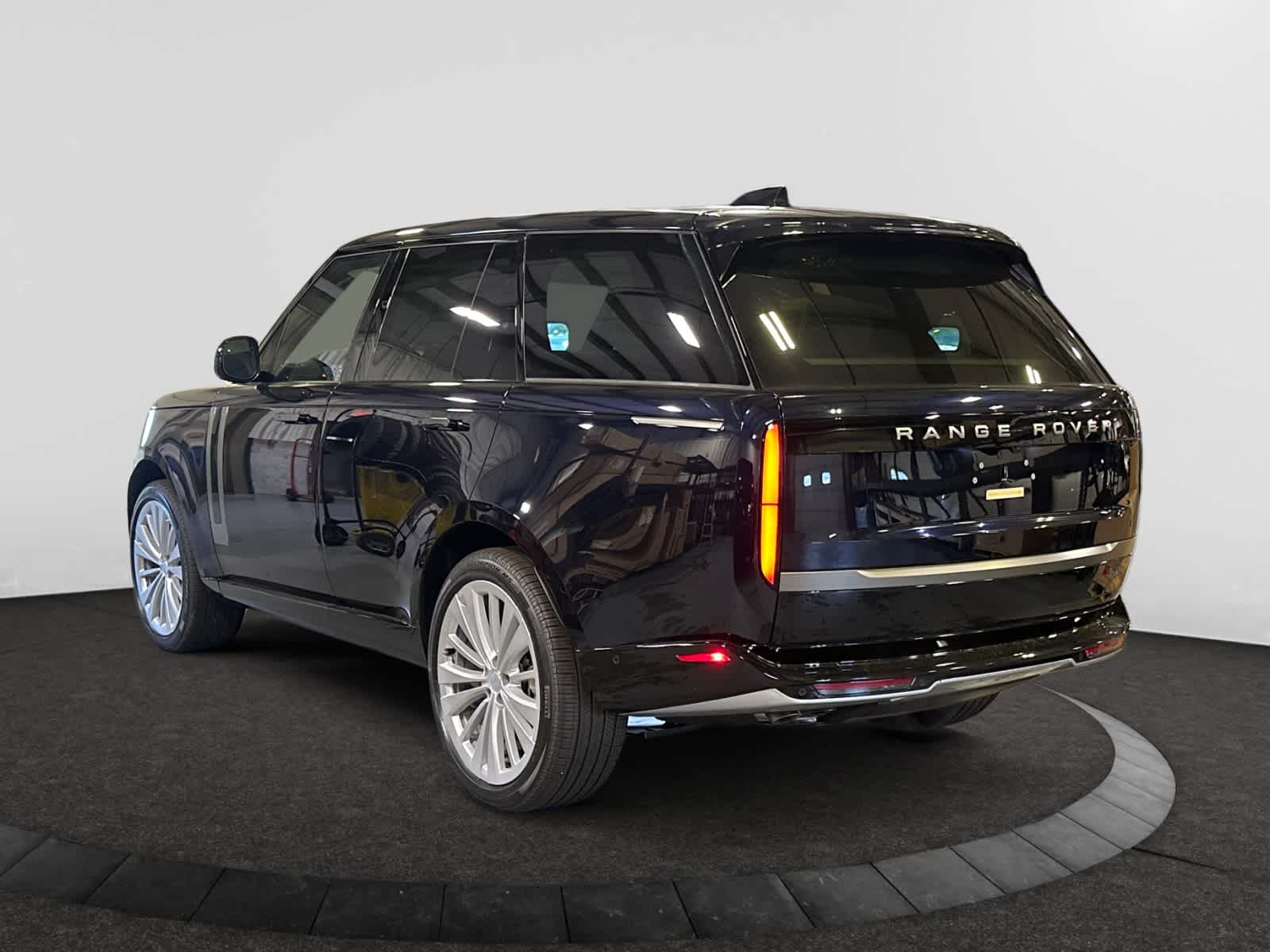 new 2025 Land Rover Range Rover car, priced at $150,015