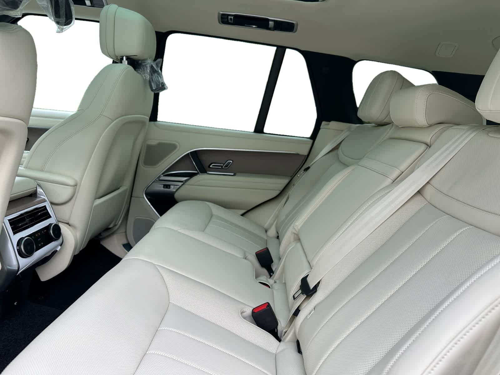 new 2025 Land Rover Range Rover car, priced at $150,015