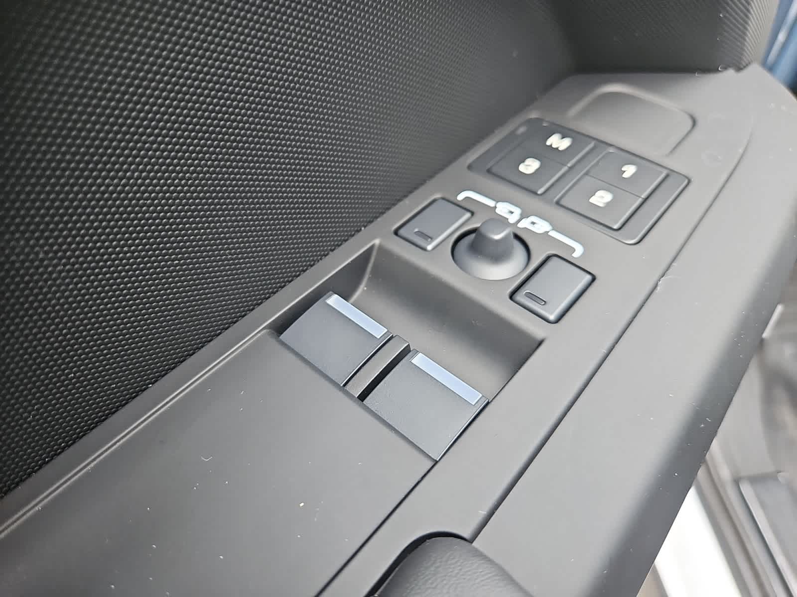 new 2025 Land Rover Defender 90 car, priced at $79,218