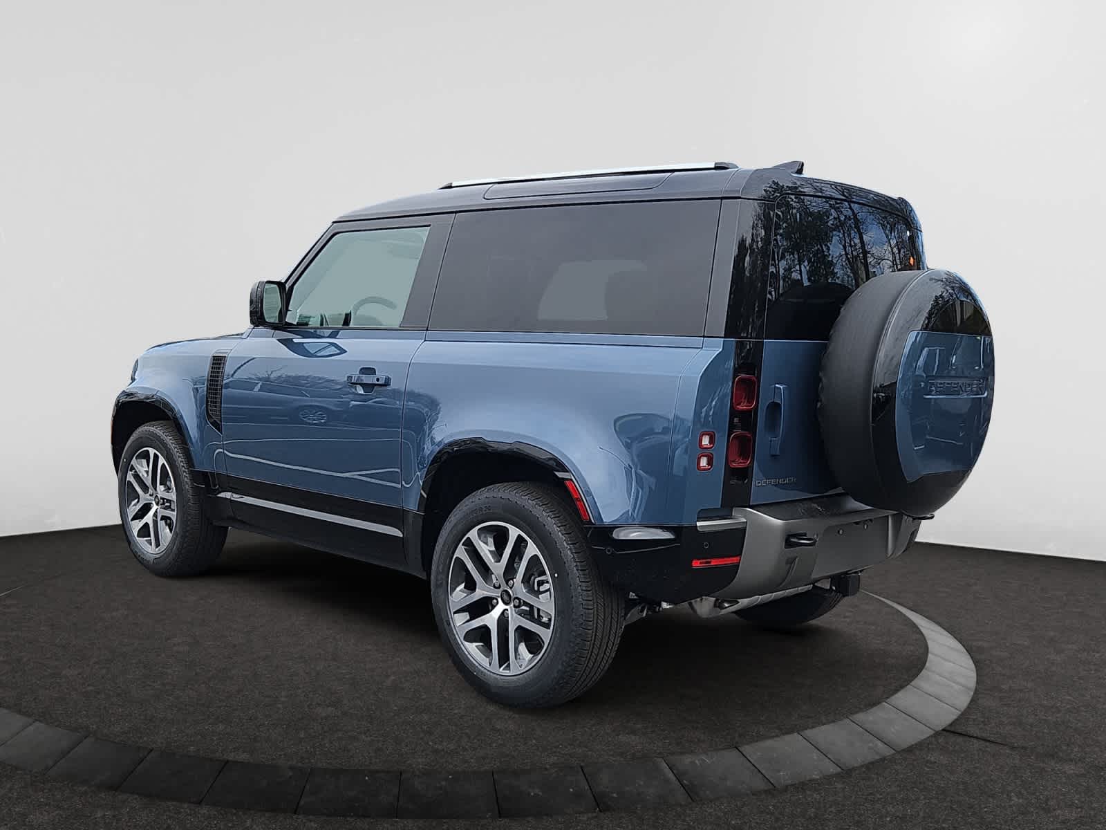 new 2025 Land Rover Defender 90 car, priced at $79,218