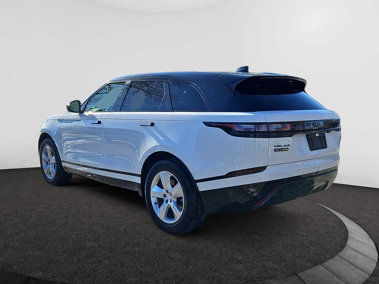 used 2022 Land Rover Range Rover Velar car, priced at $42,498