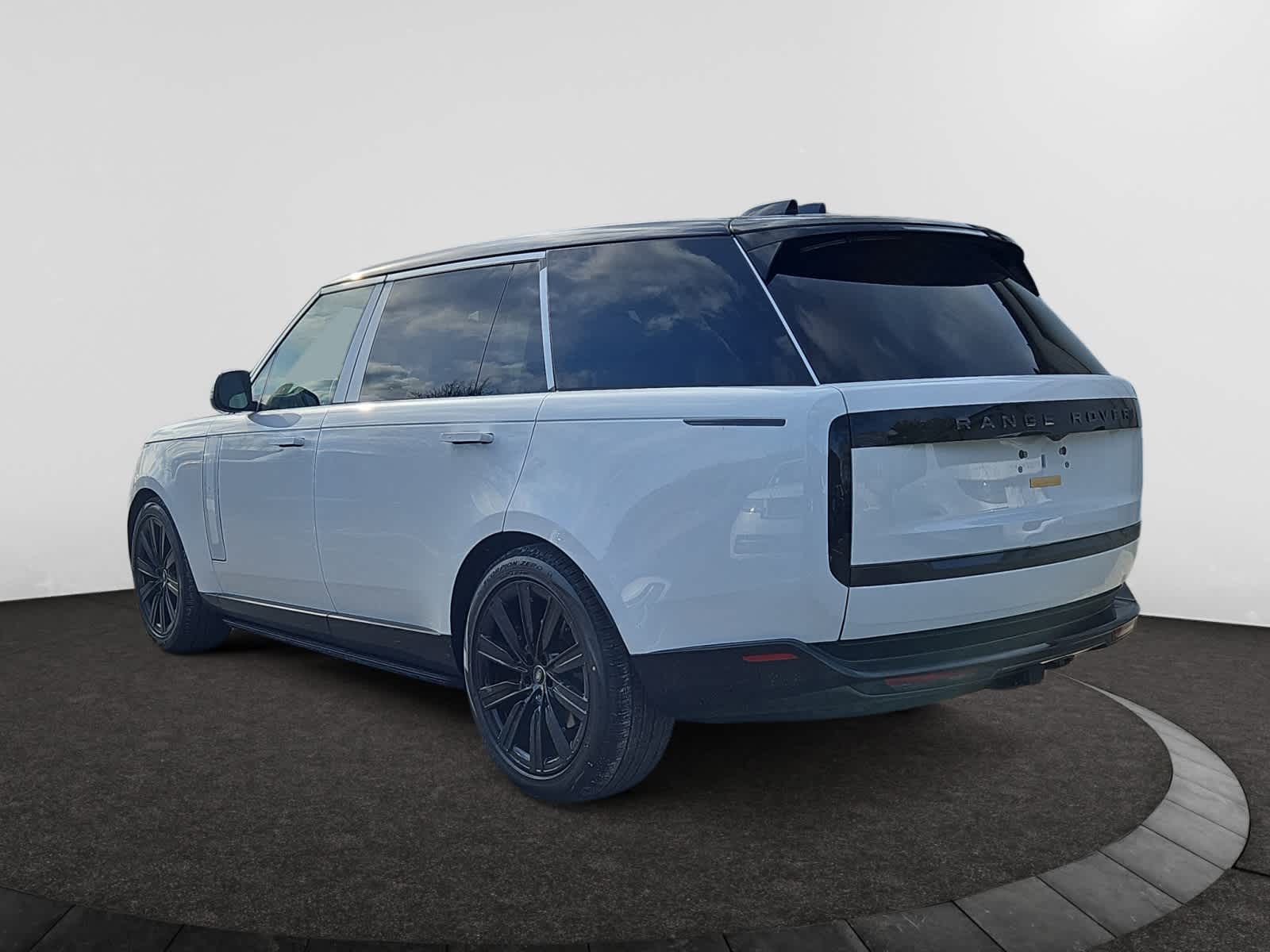 new 2025 Land Rover Range Rover car, priced at $139,610