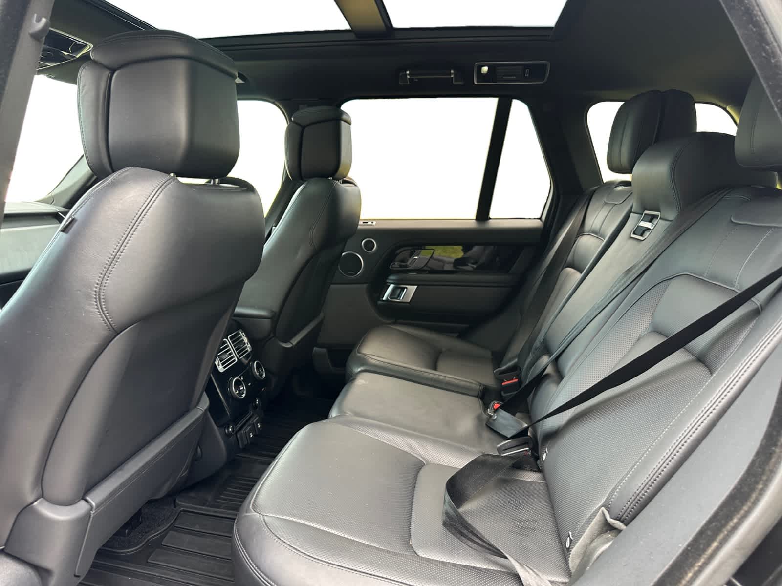 used 2019 Land Rover Range Rover car, priced at $34,998