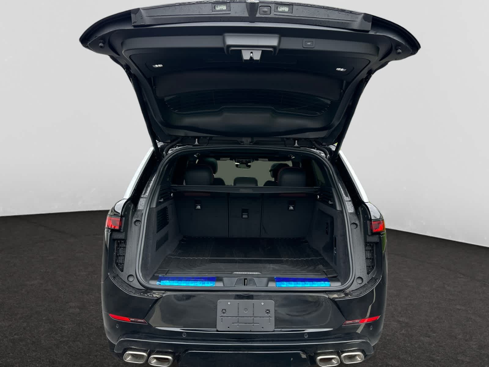 new 2025 Land Rover Range Rover Sport car, priced at $121,905