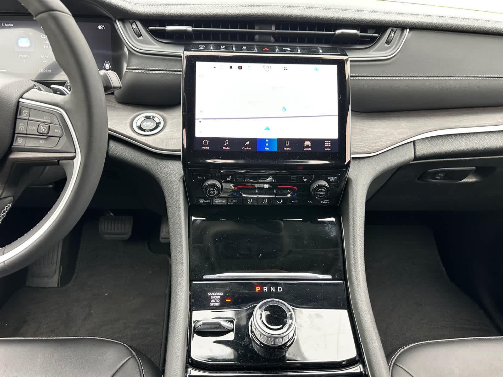 used 2023 Jeep Grand Cherokee car, priced at $35,998