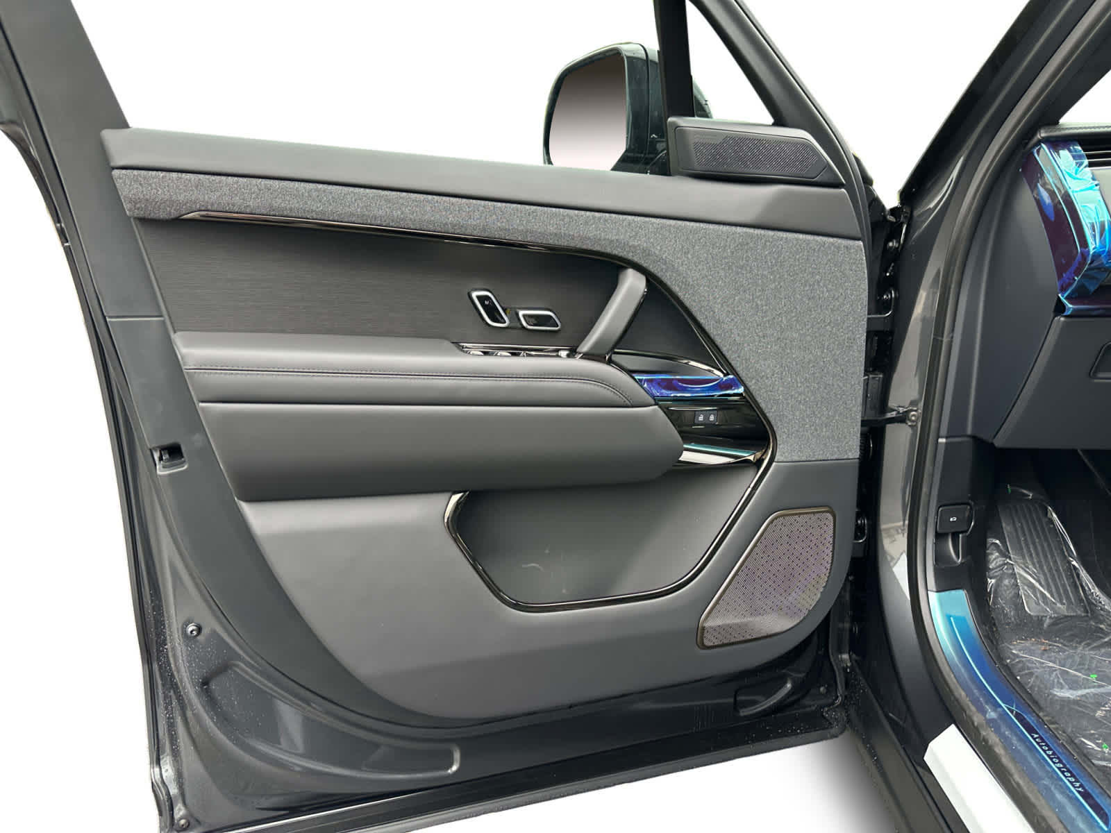 new 2025 Land Rover Range Rover Sport car, priced at $138,025