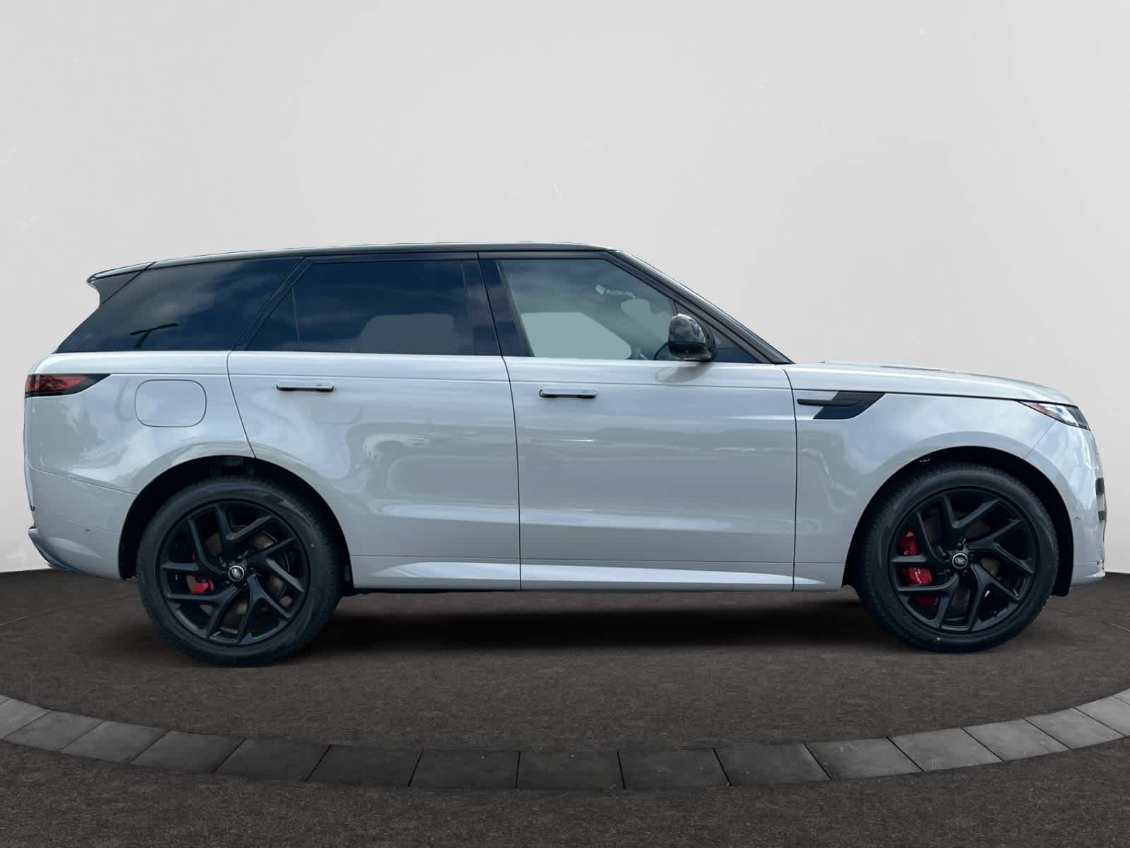 new 2025 Land Rover Range Rover Sport car, priced at $126,600