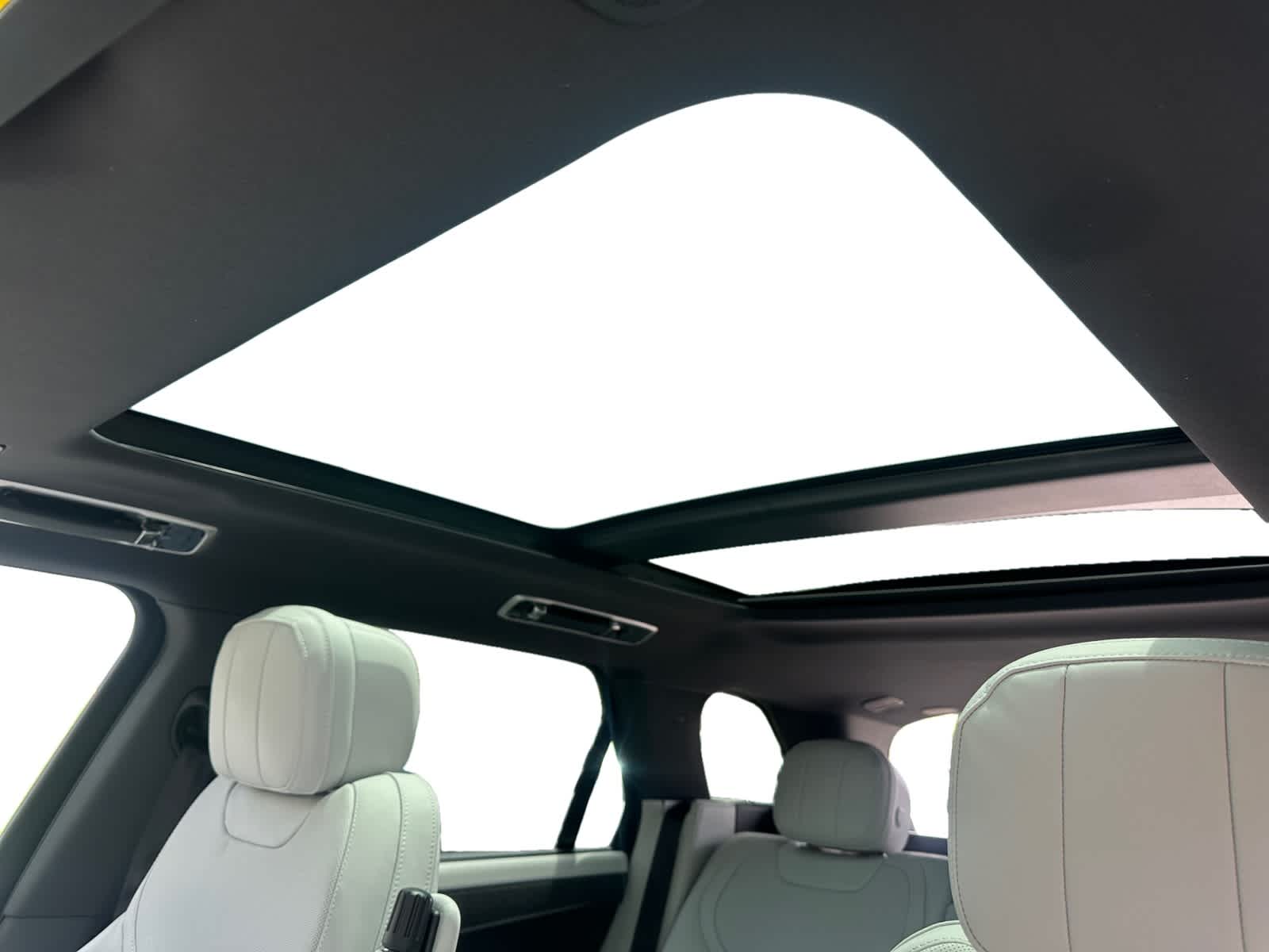 new 2025 Land Rover Range Rover Sport car, priced at $97,345