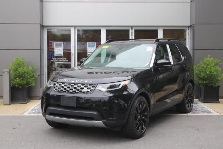 new 2024 Land Rover Discovery car, priced at $71,458