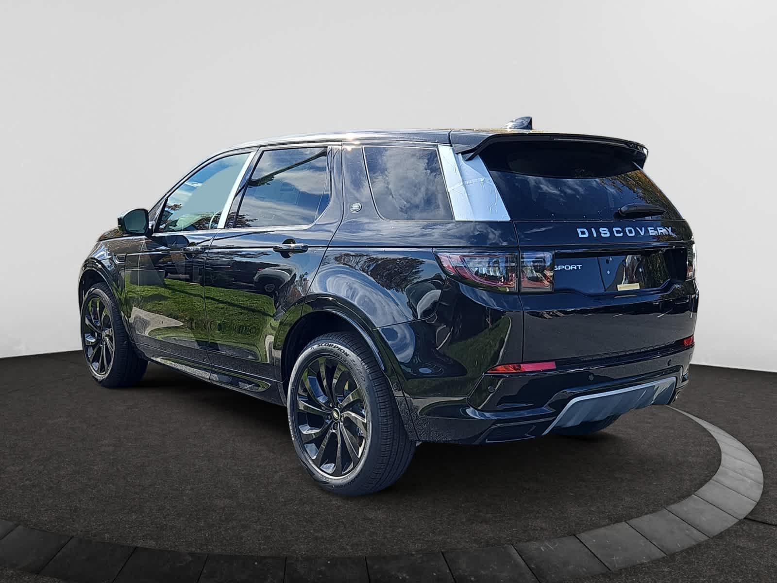 new 2025 Land Rover Discovery Sport car, priced at $55,523