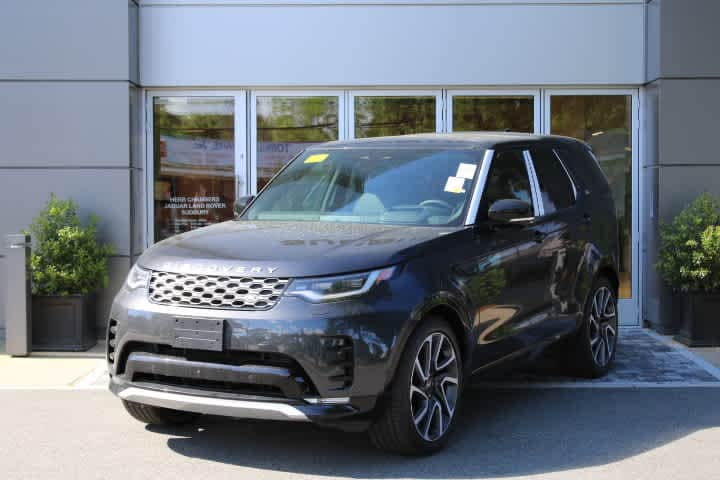 new 2024 Land Rover Discovery car, priced at $87,598