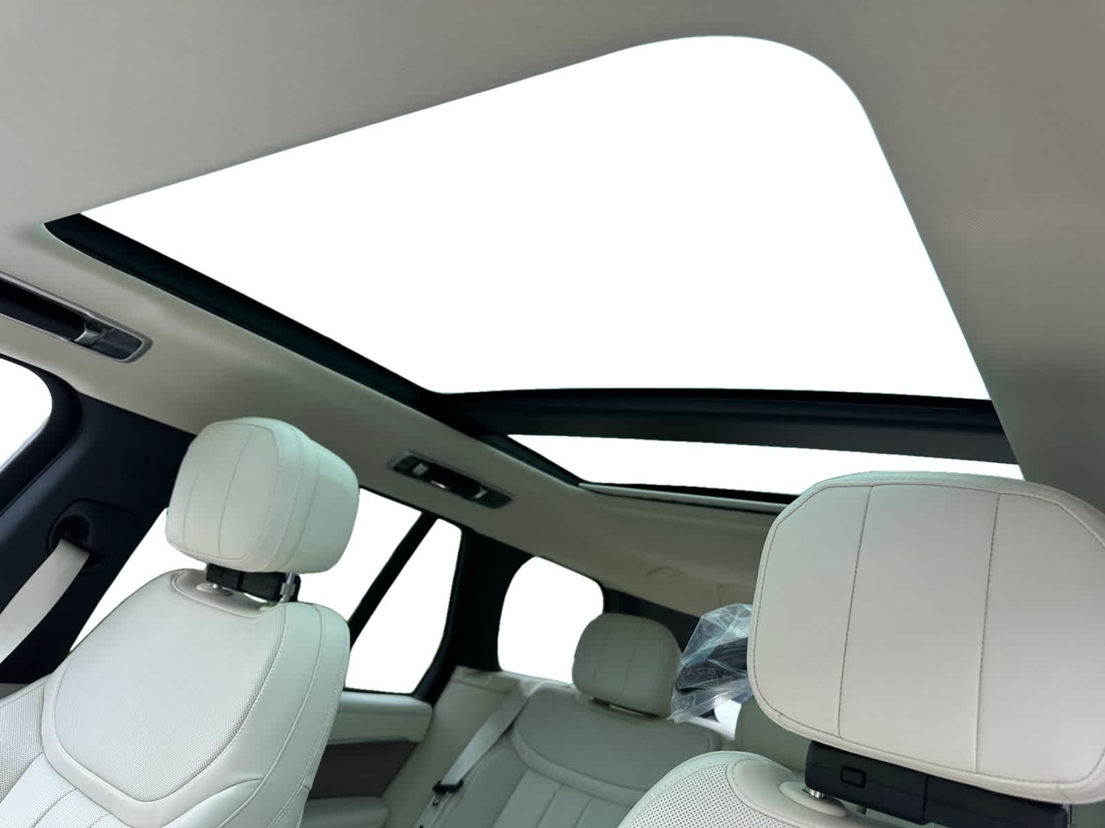 new 2025 Land Rover Range Rover car, priced at $150,015