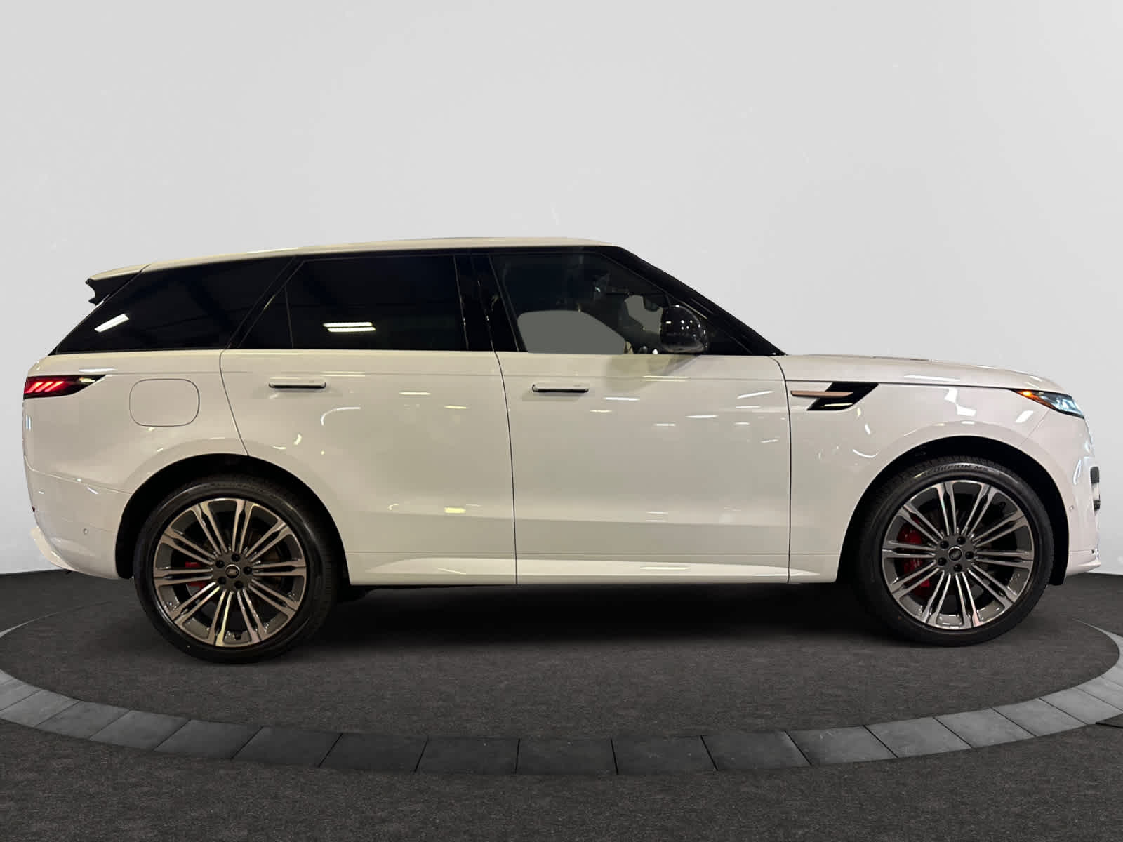 new 2025 Land Rover Range Rover Sport car, priced at $108,910