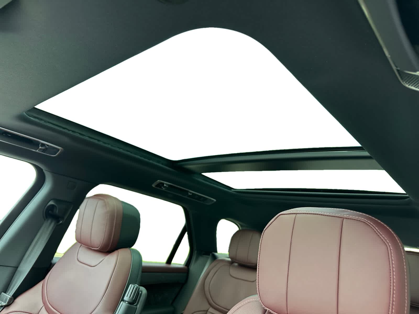 new 2025 Land Rover Range Rover Sport car, priced at $126,600