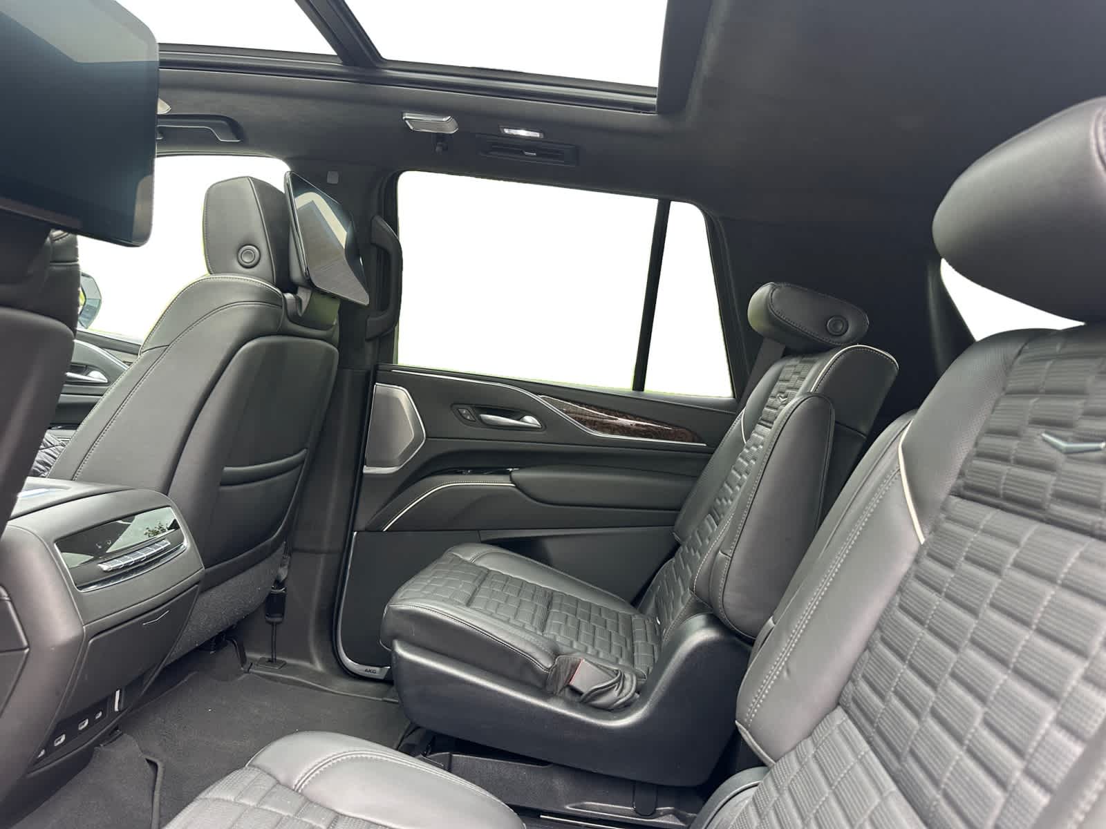 used 2021 Cadillac Escalade car, priced at $57,998