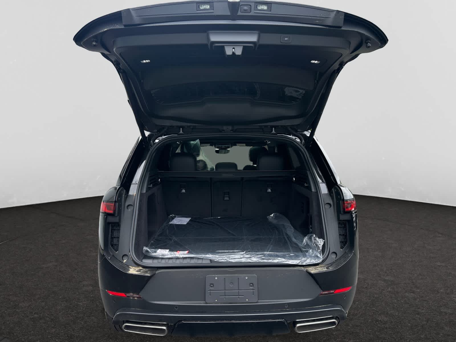 new 2025 Land Rover Range Rover Sport car, priced at $84,705