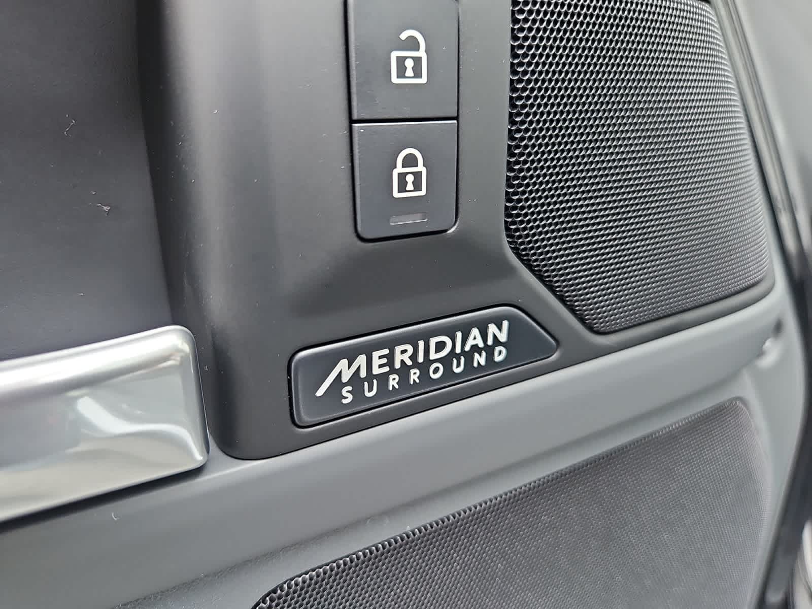 new 2025 Land Rover Defender 110 car, priced at $83,613