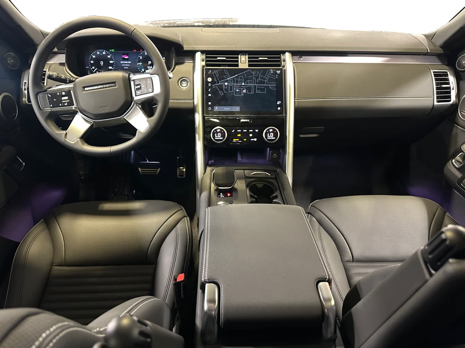 new 2025 Land Rover Discovery car, priced at $82,088