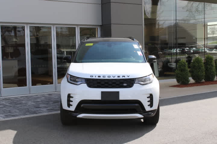 new 2024 Land Rover Discovery car, priced at $73,148