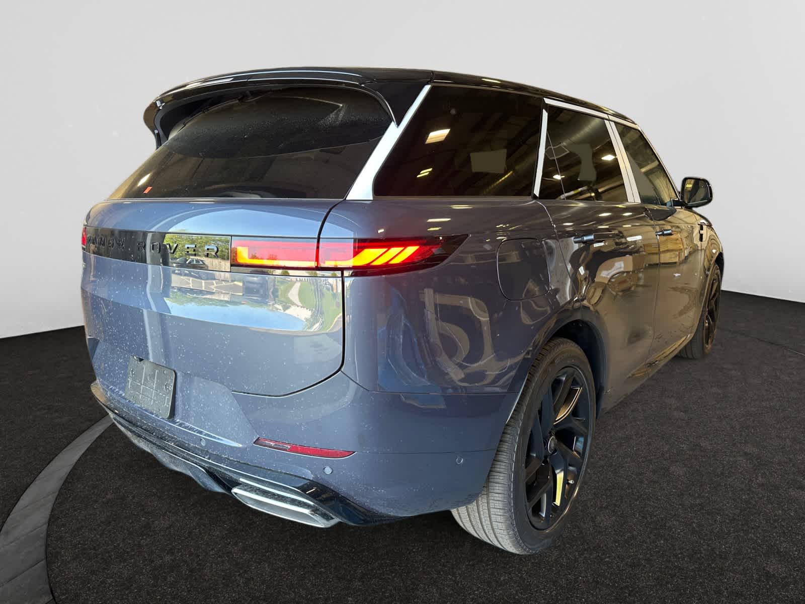new 2025 Land Rover Range Rover Sport car, priced at $111,325