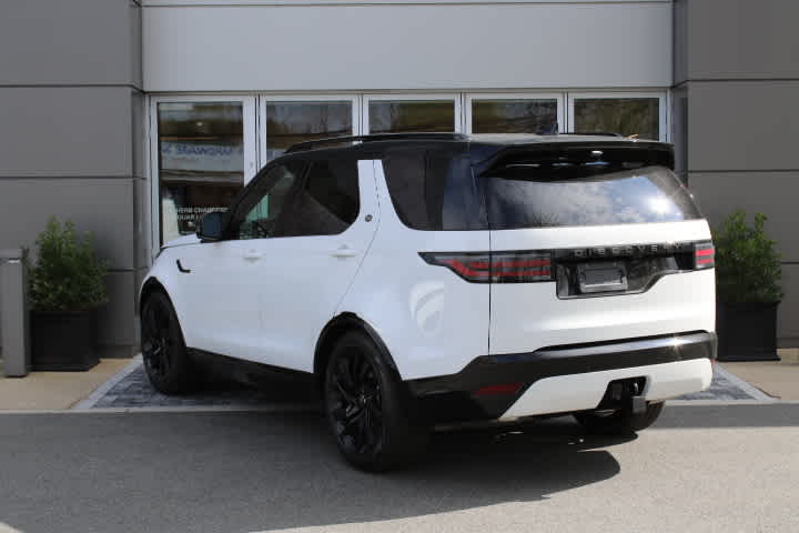 new 2024 Land Rover Discovery car, priced at $73,148