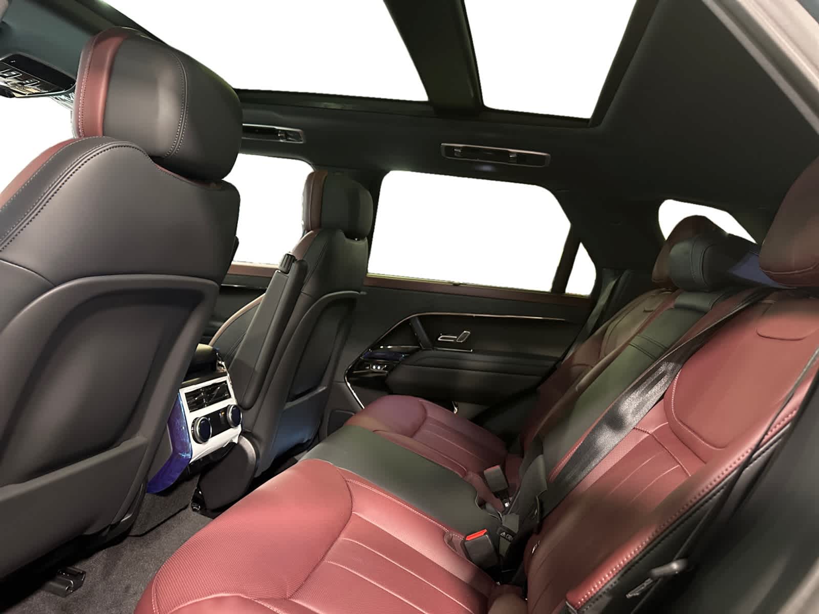 new 2025 Land Rover Range Rover Sport car, priced at $105,765