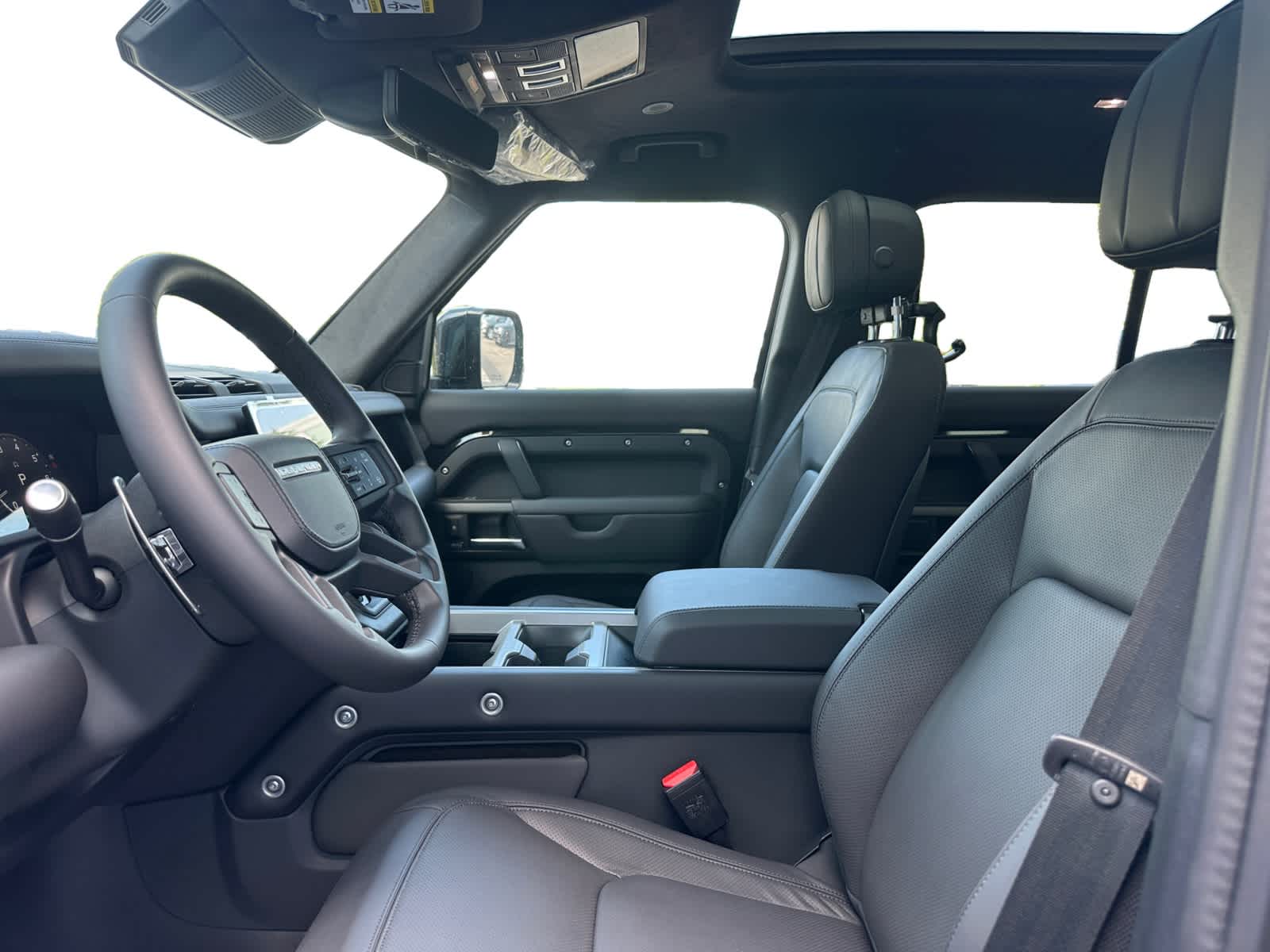 new 2025 Land Rover Defender 110 car, priced at $118,518
