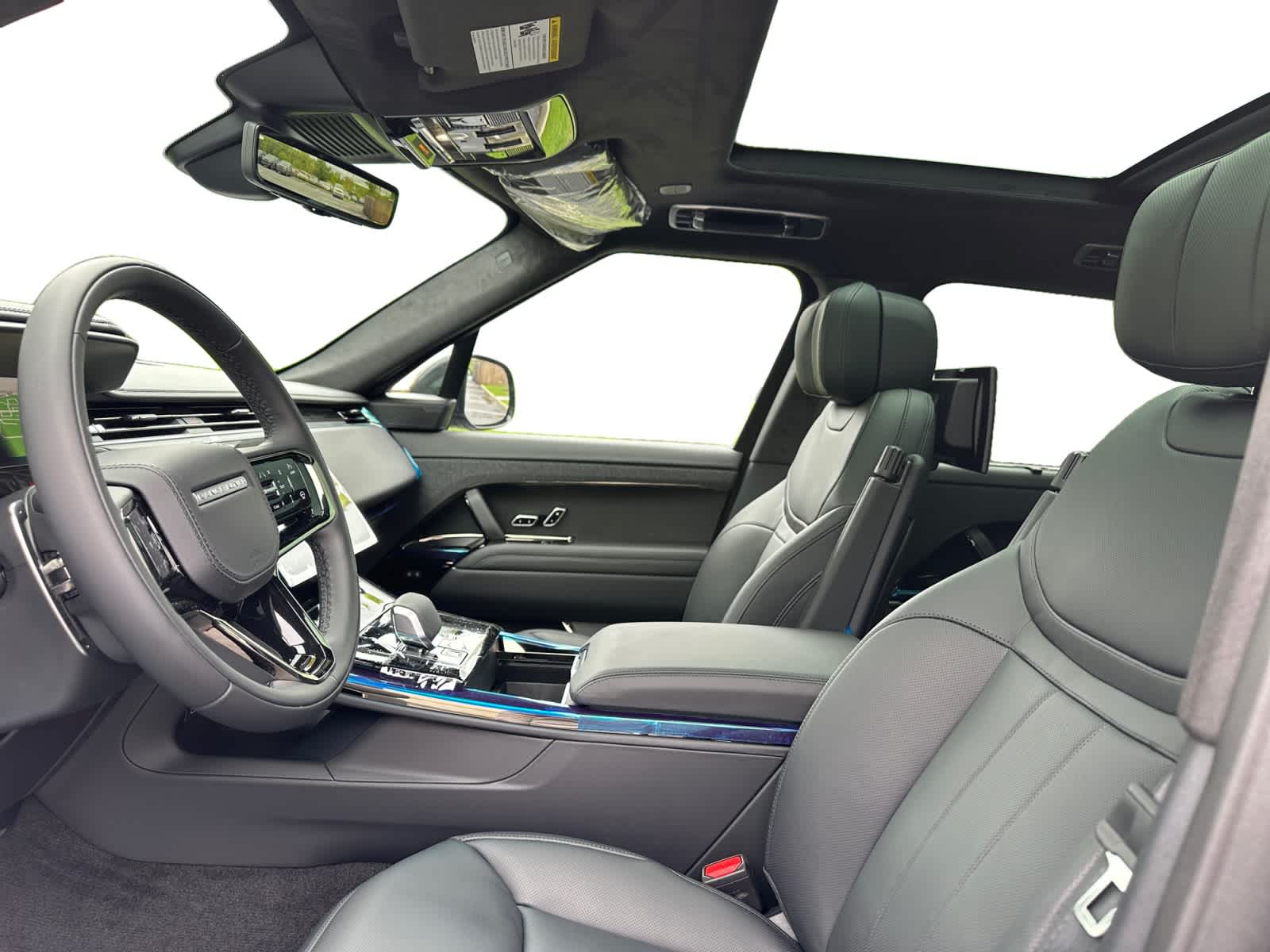new 2025 Land Rover Range Rover Sport car, priced at $138,025
