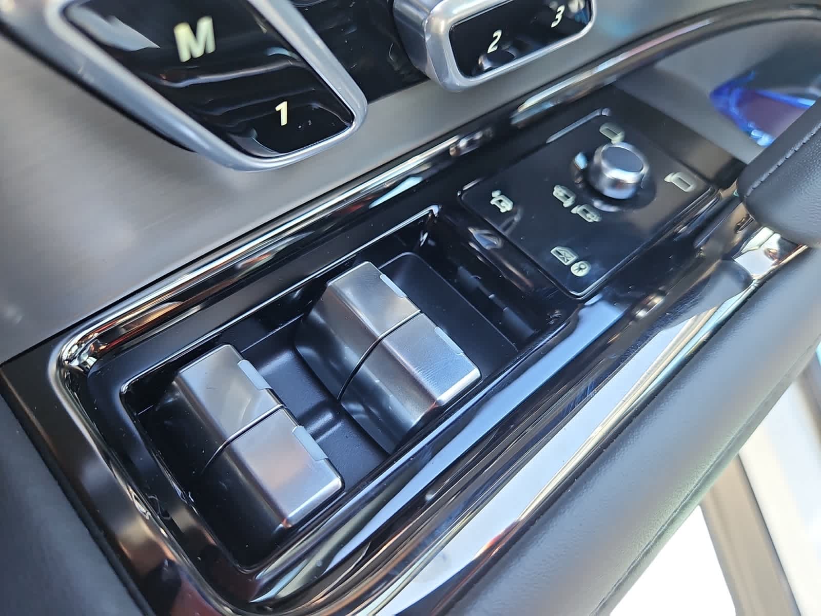 new 2025 Land Rover Range Rover Sport car, priced at $89,150