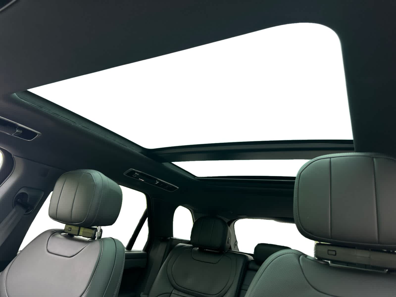 new 2025 Land Rover Range Rover Sport car, priced at $109,220