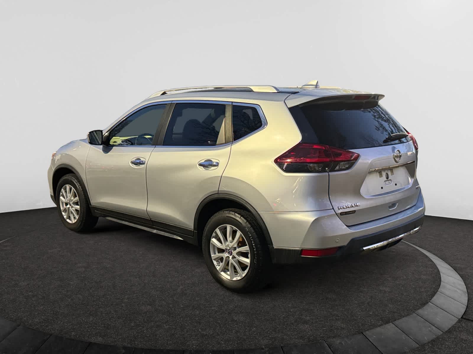 used 2019 Nissan Rogue car, priced at $17,998