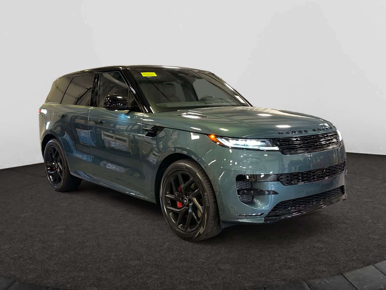 new 2025 Land Rover Range Rover Sport car, priced at $105,765