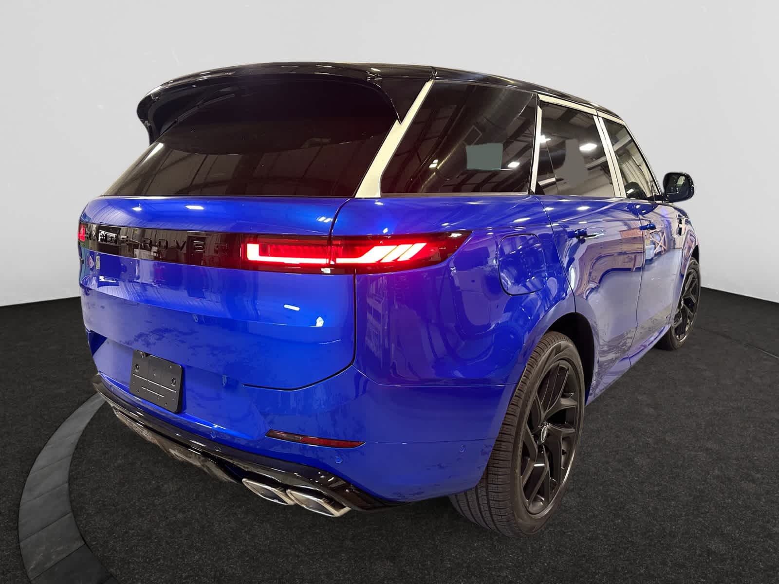 new 2025 Land Rover Range Rover Sport car, priced at $142,685