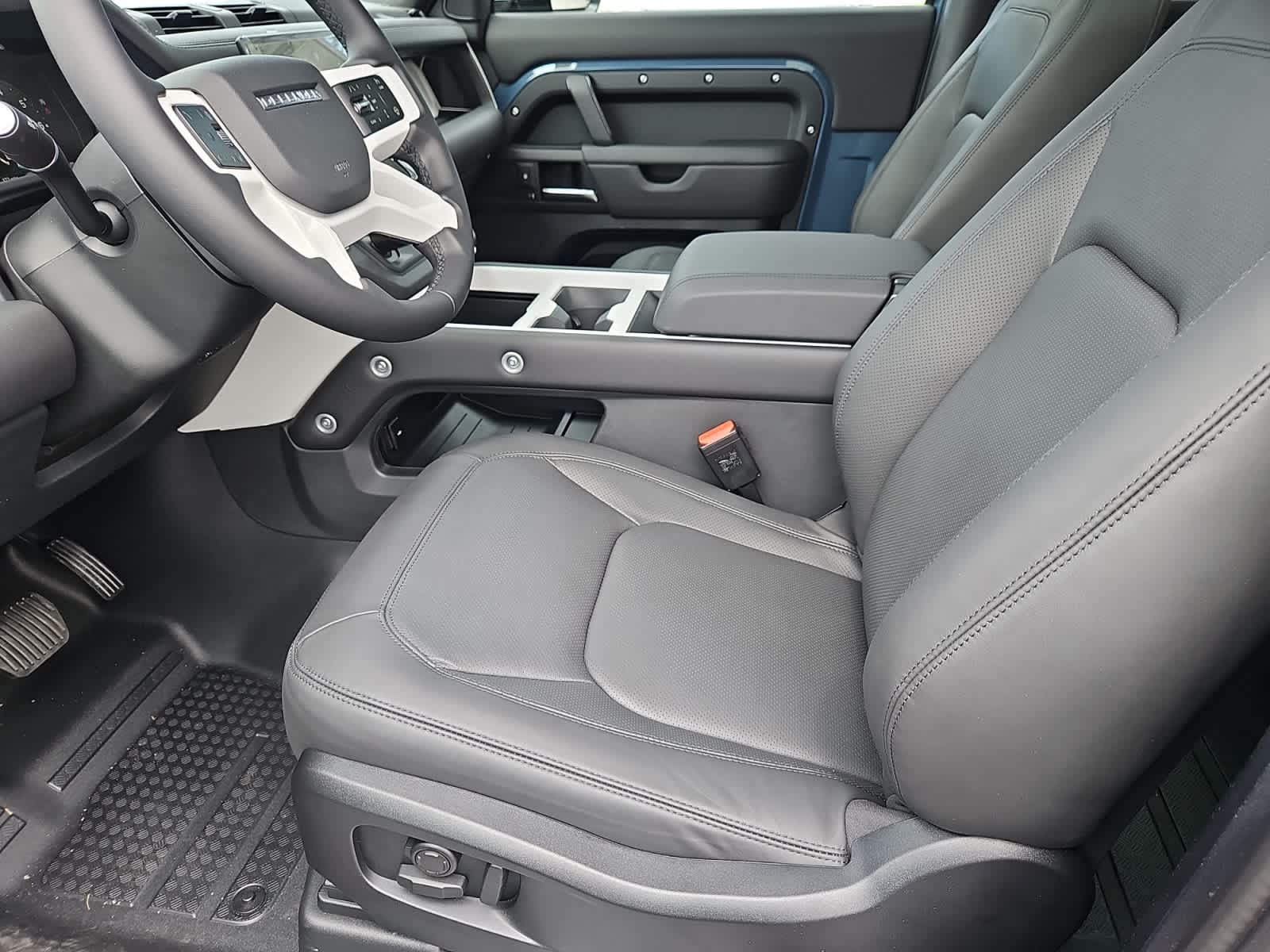new 2025 Land Rover Defender 90 car, priced at $79,218