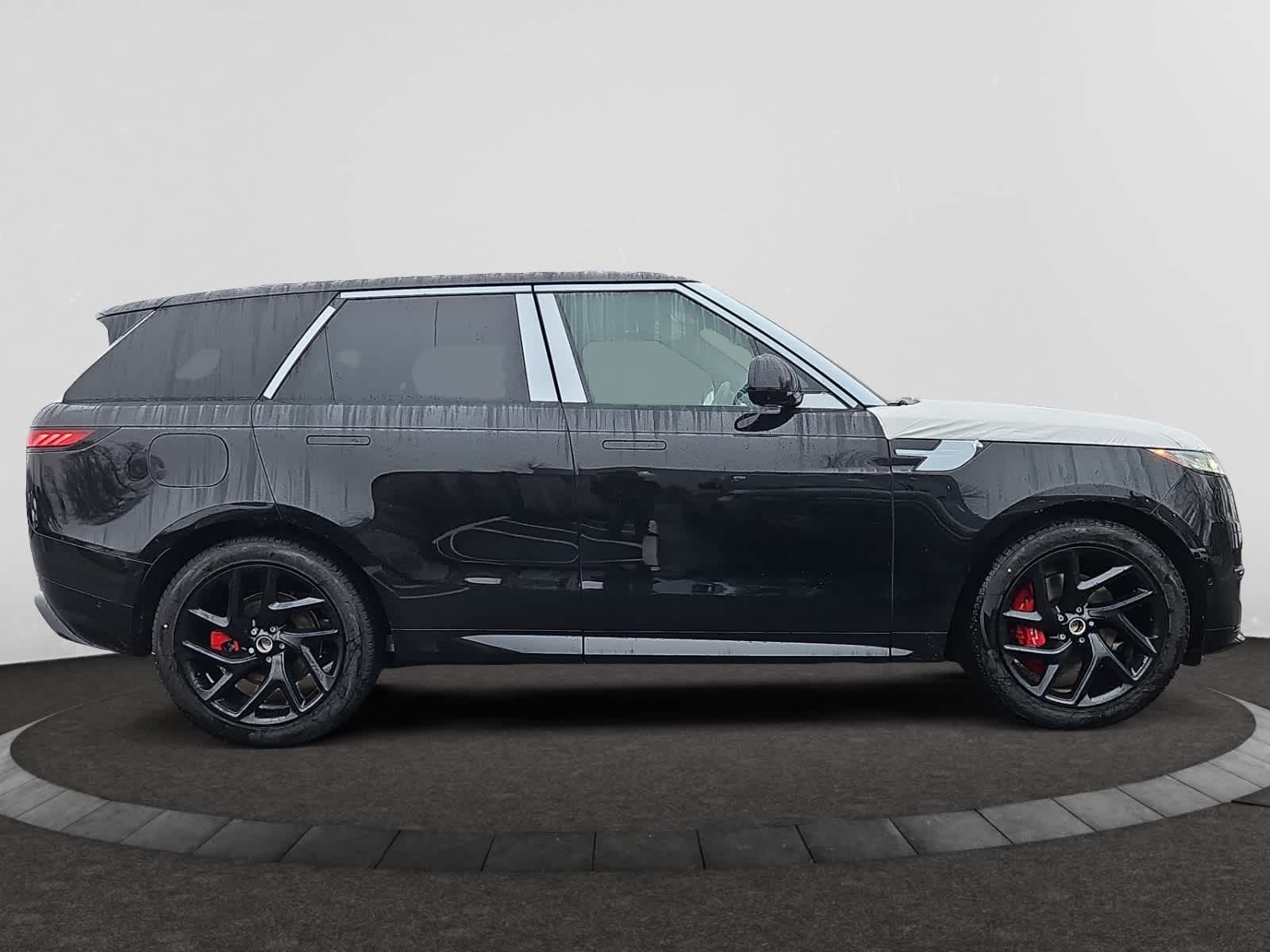 new 2025 Land Rover Range Rover Sport car, priced at $106,235