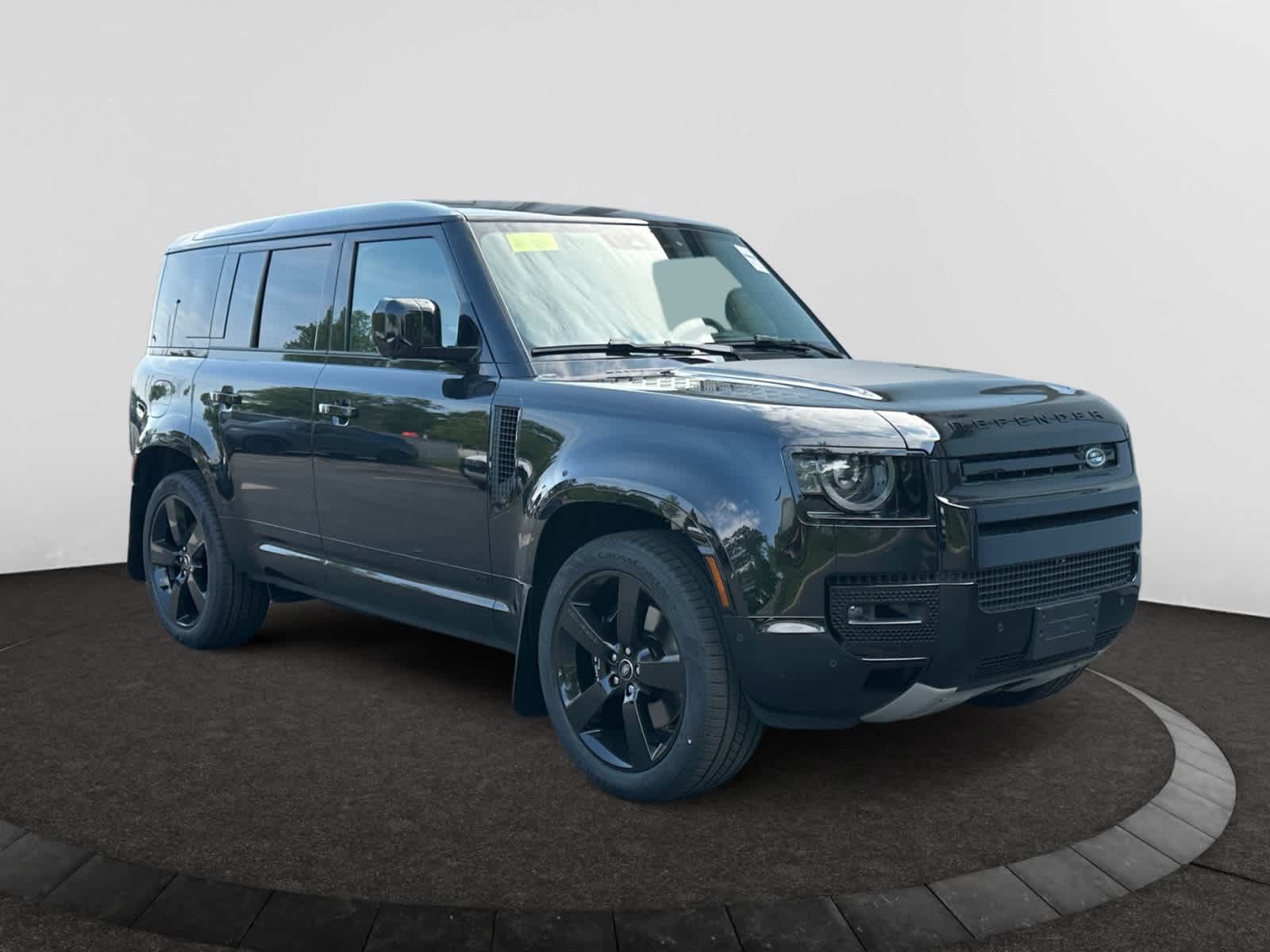 new 2025 Land Rover Defender 110 car, priced at $118,518