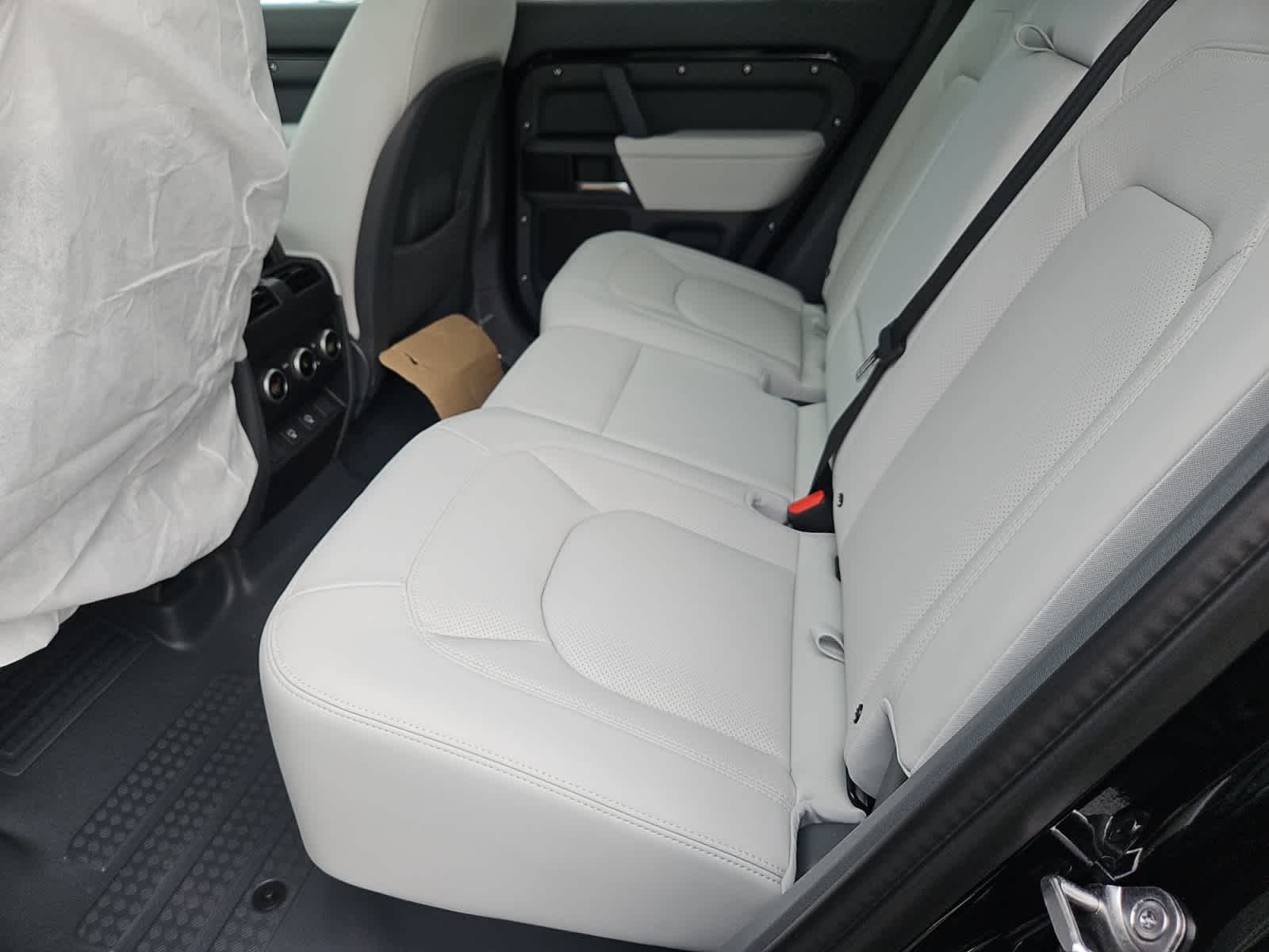 new 2025 Land Rover Defender 110 car, priced at $83,613
