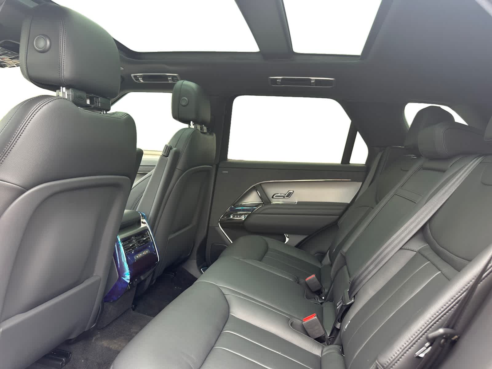 new 2025 Land Rover Range Rover Sport car, priced at $84,340