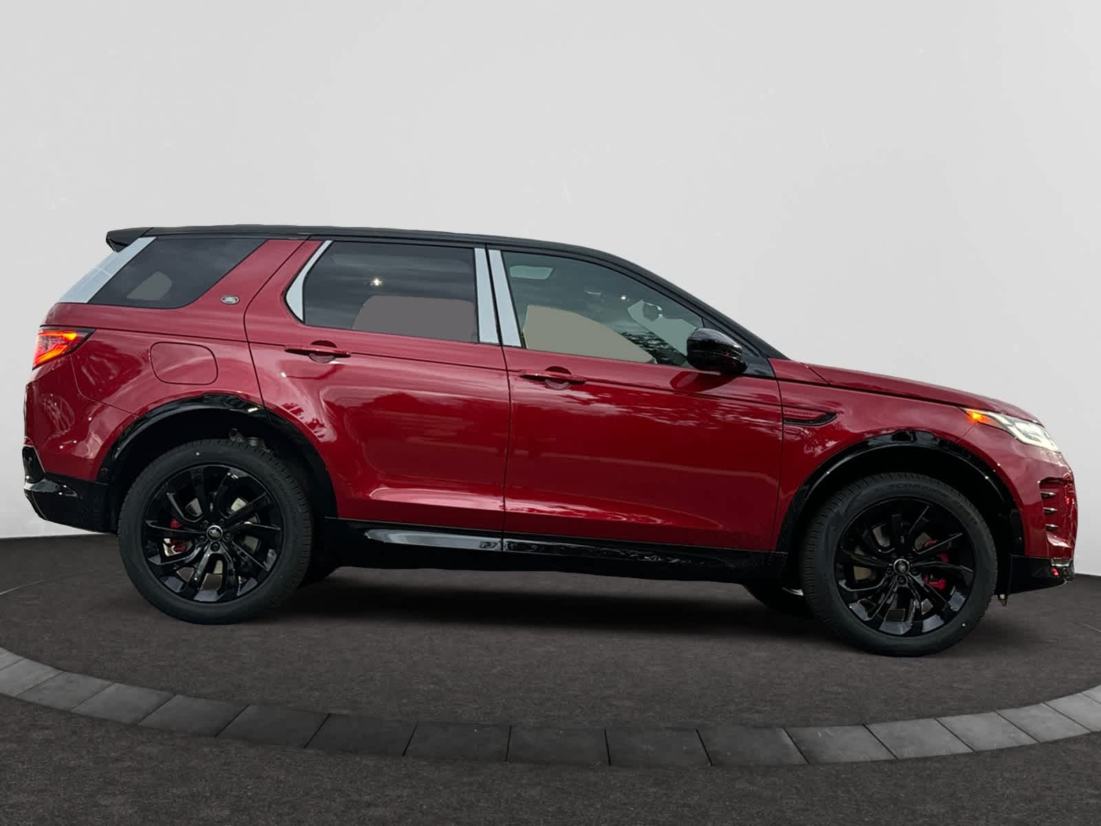 new 2025 Land Rover Discovery Sport car, priced at $61,168