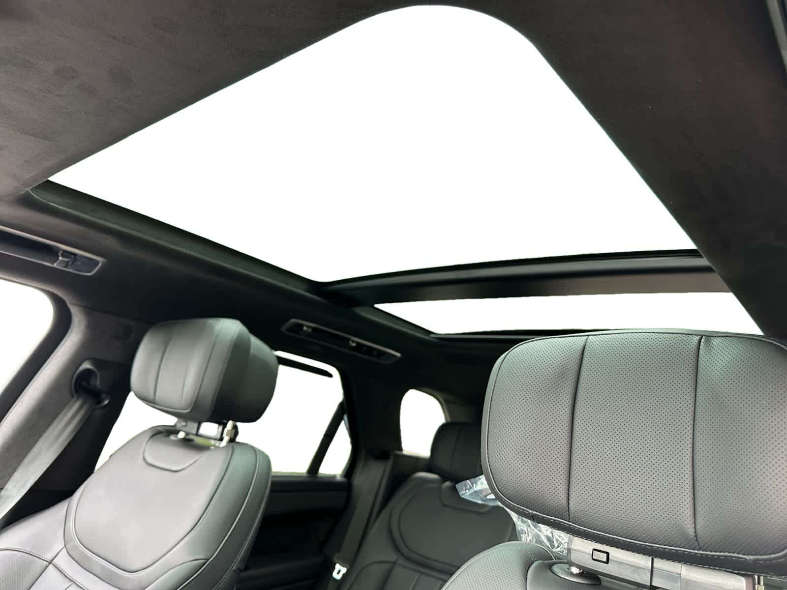 new 2025 Land Rover Range Rover Sport car, priced at $144,115